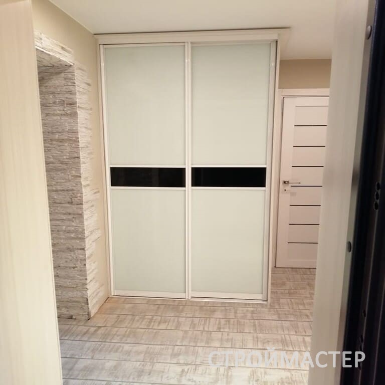 Шкаф купе в маленькую прихожую